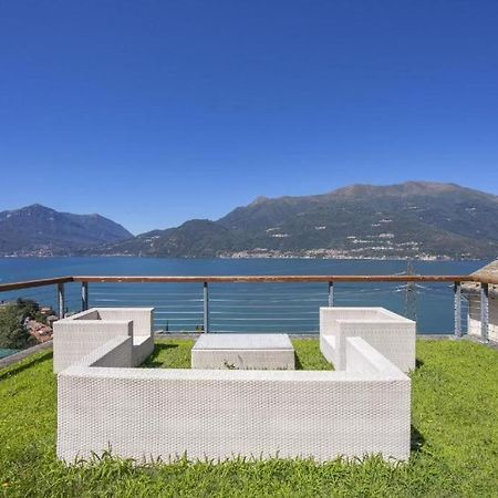 Poolside Apartment Cristina Bellano Eksteriør billede